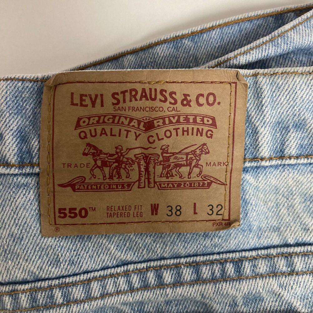 Vintage Levi's 550 Made in USA 1994 38x32 Tapered Leg Relaxed Fit Light Wash 90s - Picture 11 of 15